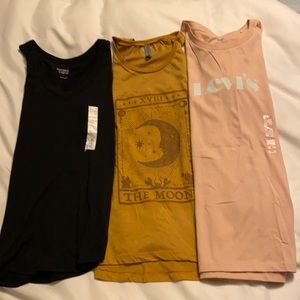 Women’s shirt bundle